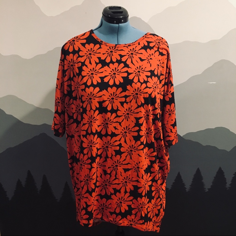LulaRoe Orange & Navy top